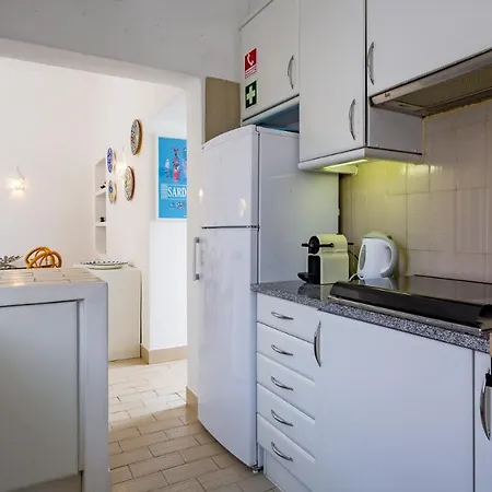 Sea 3bdr House W/ Patio By Lovelystay 아파트 알부페이라